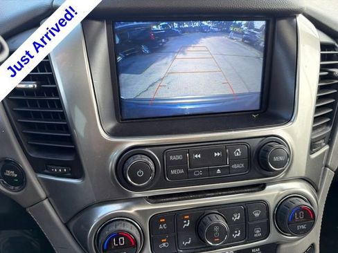 Used 2019 Chevrolet Tahoe LT w/ LT Signature Package RWD image 14