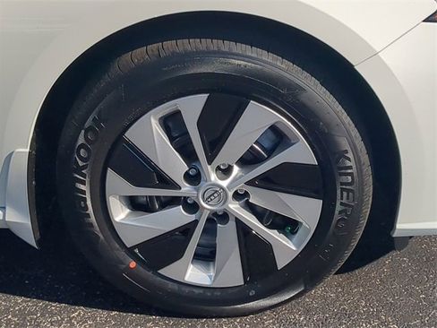 New 2025 Nissan Altima 2.5 S image 10