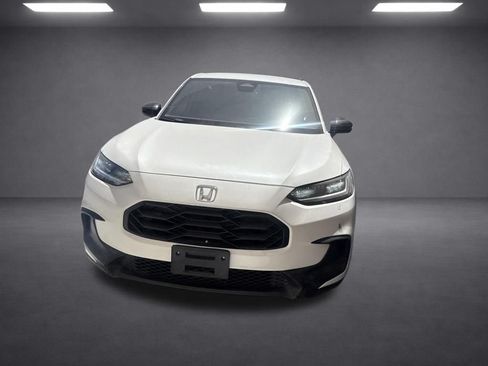 Used 2023 Honda HR-V Sport image 4