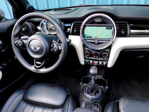 Used 2017 MINI Cooper S FWD image 18