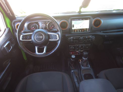 Used 2021 Jeep Gladiator Mojave AWD/4WD image 15
