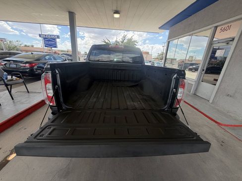 Used 2016 GMC Canyon SLE w/ SLE Convenience Package RWD image 19