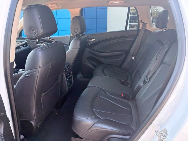 Used 2018 Buick Envision Essence FWD image 14