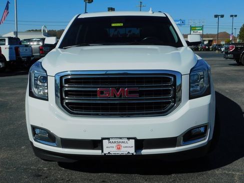 Used 2017 GMC Yukon SLT image 3