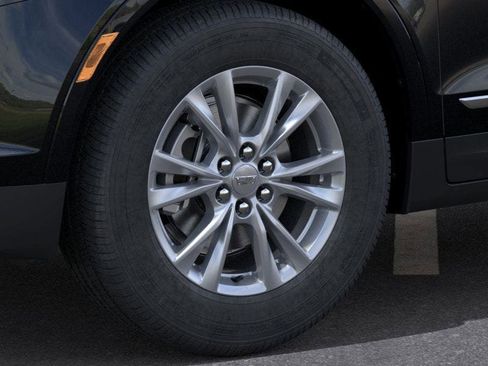 New 2025 Cadillac XT5 Luxury image 9