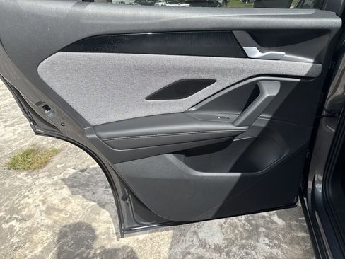 New 2026 Volkswagen Tiguan S image 23