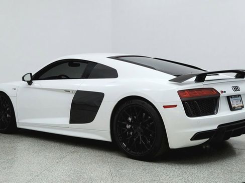 Used 2017 Audi R8 V10 plus AWD/4WD image 3