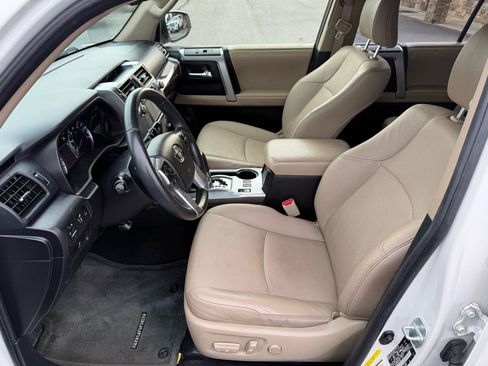 Used 2016 Toyota 4Runner Limited image 11