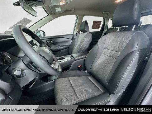 Certified 2026 Nissan Rogue SV FWD image 19