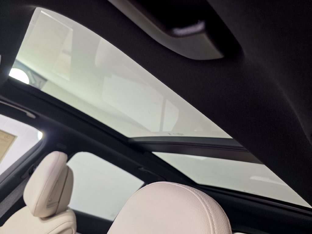 New 2027 Mercedes-Benz GLC 300 image 9