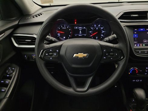 Used 2021 Chevrolet TrailBlazer LS FWD image 22