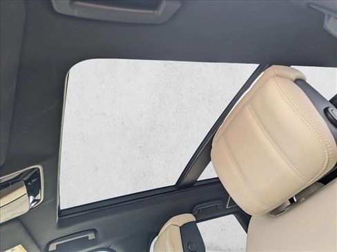 Used 2019 Land Rover Range Rover Sport HSE Dynamic image 13