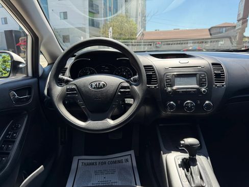 Used 2016 Kia Forte LX w/ LX Popular Plus Package FWD image 16