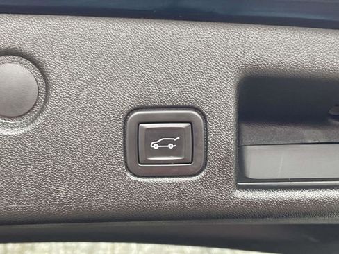 Used 2020 Chevrolet Equinox LT image 15