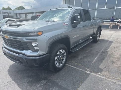 Used 2026 Chevrolet Silverado 2500 Custom w/ Custom Value Package AWD/4WD image 1