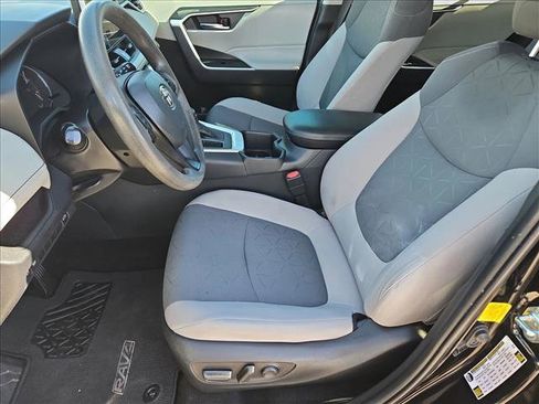 Used 2023 Toyota RAV4 XLE w/ Convenience Package FWD image 16