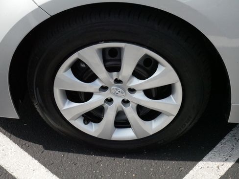 Certified 2024 Toyota Corolla LE FWD image 15