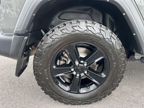 Used 2021 Jeep Wrangler Unlimited Sport AWD/4WD image 14