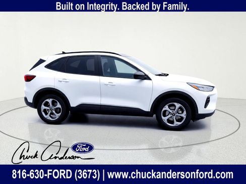 New 2026 Ford Escape ST-Line w/ Tech Pack #1 AWD/4WD image 10