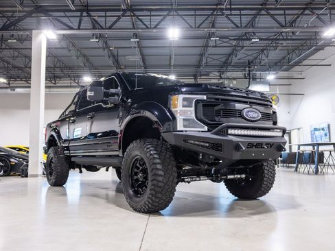 Used 2022 Ford F250 Lariat w/ Lariat Ultimate Package AWD/4WD image 3