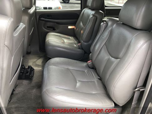 Used 2003 GMC Yukon XL SLT w/ 1SD Preferred Equipment Group AWD/4WD image 21