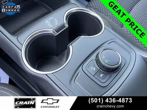 Used 2024 GMC Terrain SLE image 24