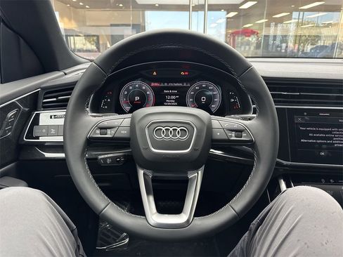New 2025 Audi Q8 Premium image 14