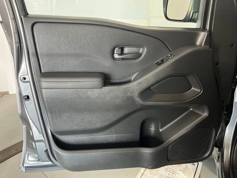 Used 2022 Nissan Frontier S RWD image 24
