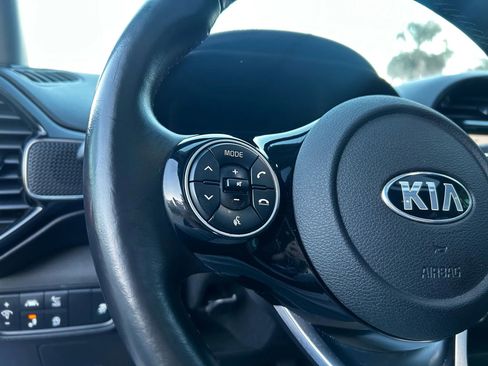 Used 2021 Kia Soul Turbo image 12