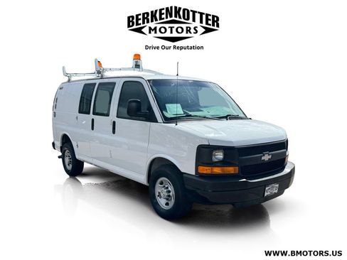 Used 2014 Chevrolet Express 2500 RWD image 1