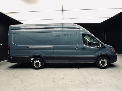 Used 2020 Ford Transit 250 148 High Roof Extended RWD image 8