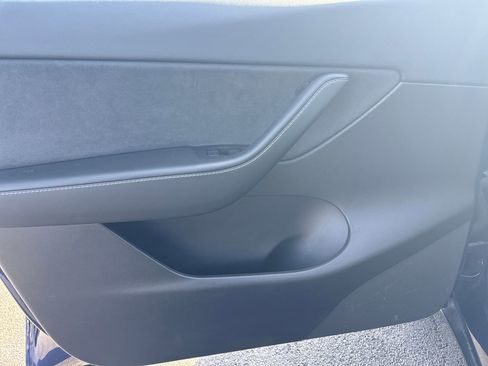 Used 2022 Tesla Model Y Performance image 14