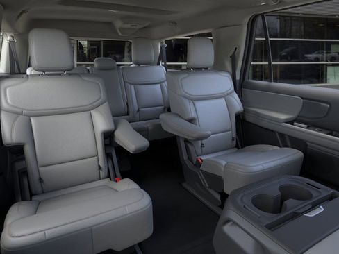 New 2025 Ford Expedition Max Active image 11