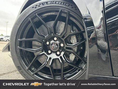 New 2026 Chevrolet Corvette Z06 w/ Z07 Performance Package RWD image 9