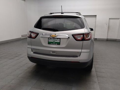 Used 2017 Chevrolet Traverse LT FWD image 7