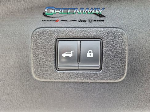 Used 2023 Nissan Armada SL w/ Midnight Edition Package AWD/4WD image 26