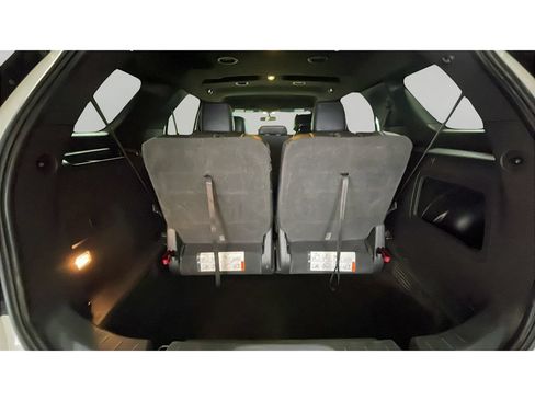 Used 2015 Ford Explorer XLT w/ Equipment Group 202B AWD/4WD image 17