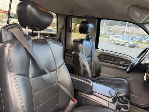 Used 2002 Ford F250 XL image 17