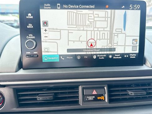 Used 2025 Honda Pilot Elite image 14