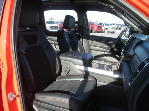 Used 2021 RAM 1500 Big Horn w/ Built-to-serve Edition image 21