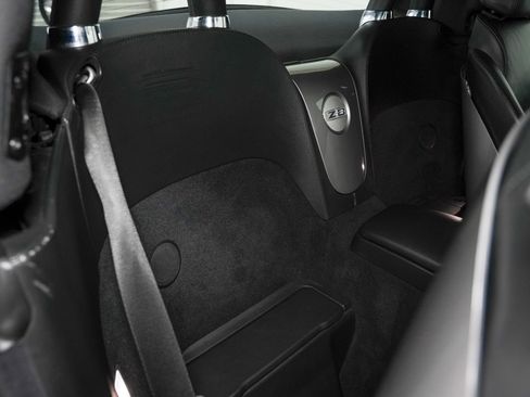 Used 2001 BMW Z8 RWD image 33