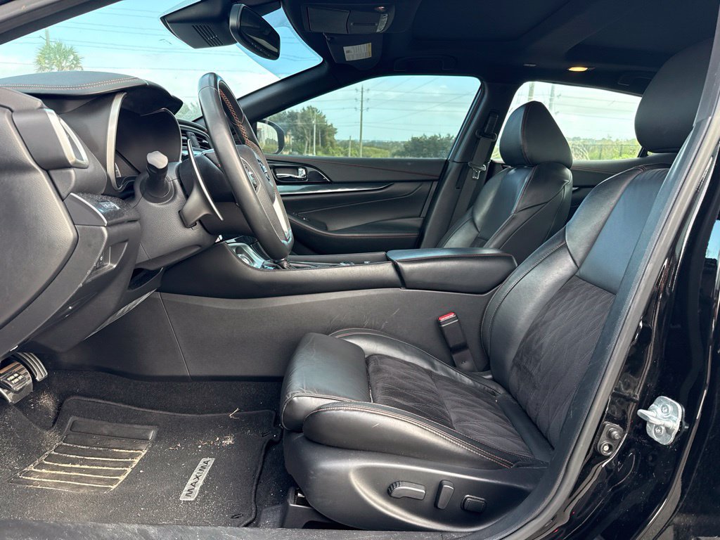 Used 2020 Nissan Maxima SR w/ Sport Mat Group FWD image 6