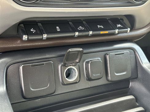 Used 2017 GMC Sierra 1500 SLT image 27