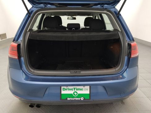 Used 2017 Volkswagen Golf S image 29