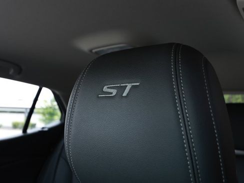 Used 2024 Buick Encore GX Sport Touring FWD image 23