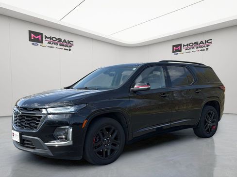 Used 2023 Chevrolet Traverse Premier w/ Redline Edition AWD/4WD image 8