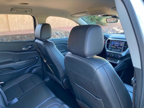 Used 2020 GMC Acadia SLT image 51