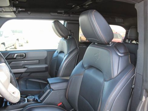 Used 2023 Ford Bronco Badlands w/ Sasquatch Package image 21