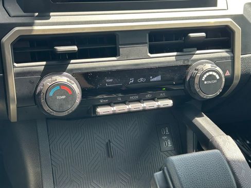 Used 2025 Toyota Tacoma SR image 28