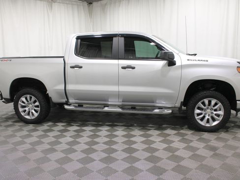 Used 2021 Chevrolet Silverado 1500 Custom AWD/4WD image 25